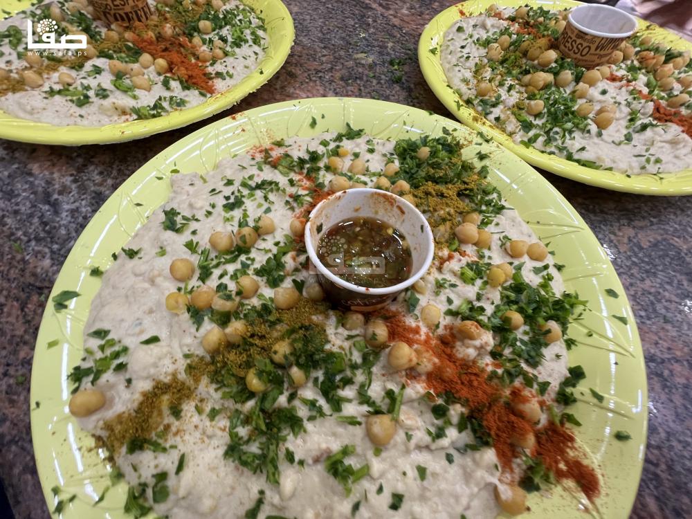 Kuliner Subuh di Pasar Pagi Amman Yordania: Hummus, Foul, dan Roti Pita Hangat